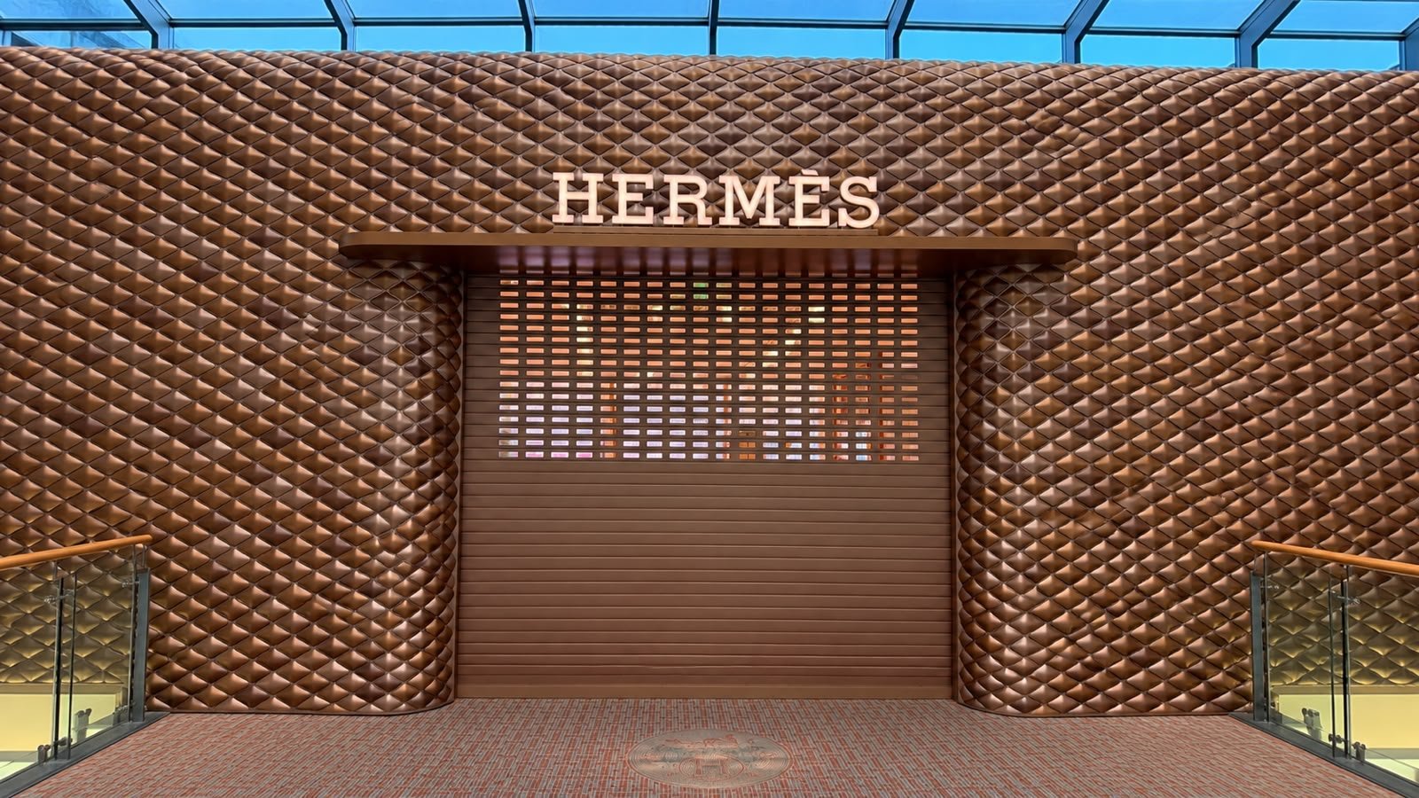 Industrial Stacking Door for Logistics Warehouse